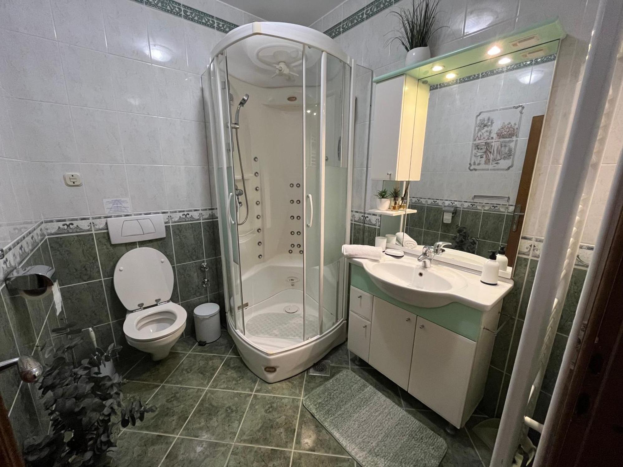 Apartman Adrijan Sukosan Ngoại thất bức ảnh