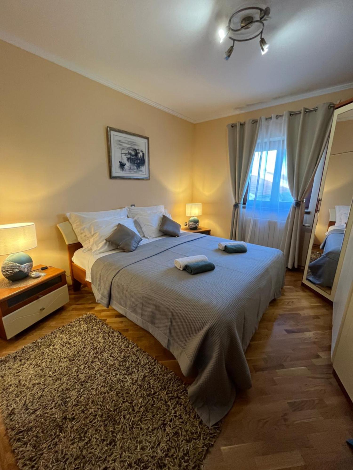 Apartman Adrijan Sukosan Ngoại thất bức ảnh